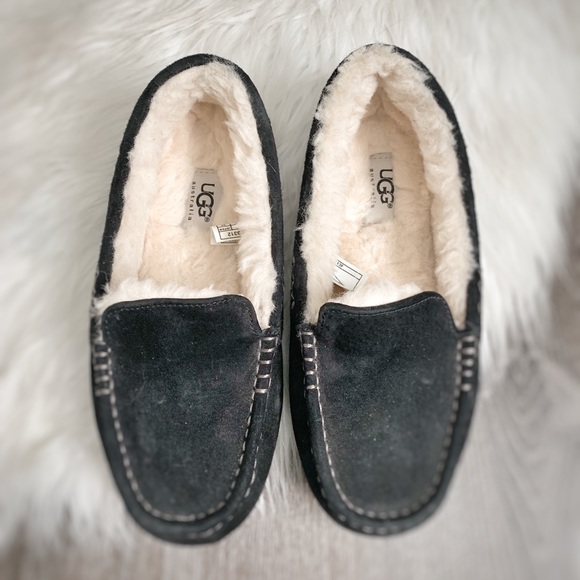 UGG Shoes - UGG AUSTRALIA | NEW Black Slip On Slippers